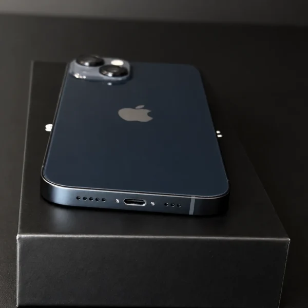 iPhone 14 Black (czarny) w Premium Box Smartfony.net - zdjęcie 4