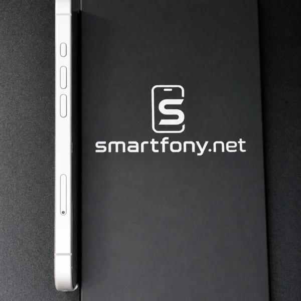iPhone 17 White (biały) w Premium Box Smartfony.net, wersja z gniazdem karty SIM i eSIM - zdjęcie 2