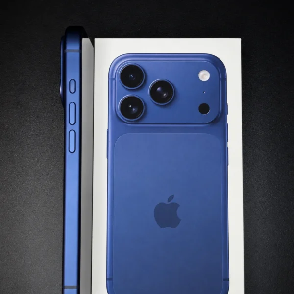 iPhone 17 Pro Deep Blue (głębinowy błękit) w oryginalnym pudełku Apple, wersja eSIM (bez gniazda karty SIM) - zdjęcie 2