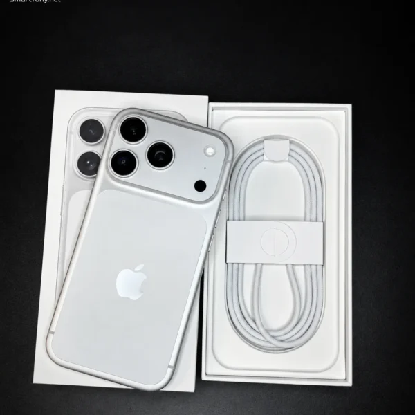 iPhone 17 Pro Silver (srebrny) w oryginalnym pudełku Apple, wersja eSIM (bez gniazda karty SIM) - zdjęcie 3