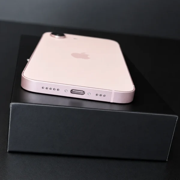 iPhone 17e Soft Pink (jasnoróżowy) w Premium Box Smartfony.net, wersja eSIM (bez gniazda karty SIM) - zdjęcie 6