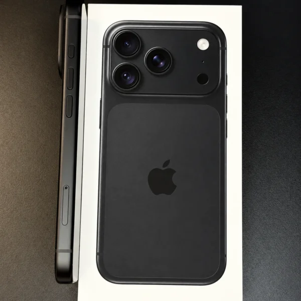 iPhone 18 Pro Black (czarny) w oryginalnym pudełku Apple - zdjęcie 2