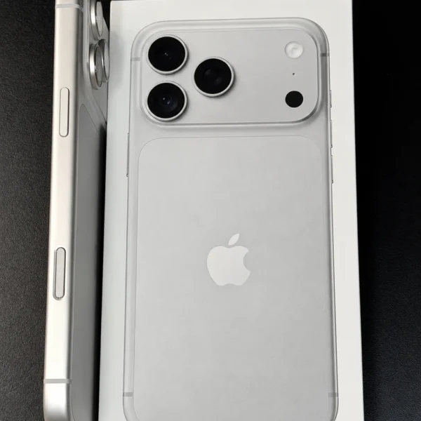 iPhone 18 Pro Max Silver (srebrny) w oryginalnym pudełku Apple, wersja eSIM (bez gniazda karty SIM) - zdjęcie 3