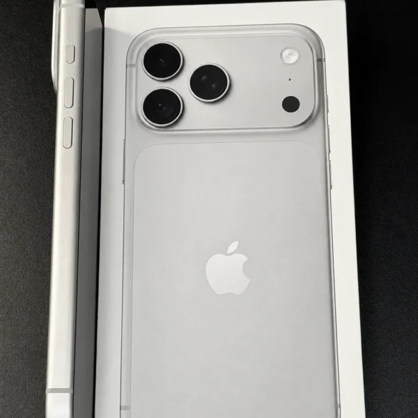 iPhone 18 Pro Max Silver (srebrny) w oryginalnym pudełku Apple, wersja eSIM (bez gniazda karty SIM) - zdjęcie 5