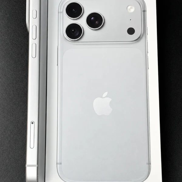 iPhone 18 Pro Max Silver (srebrny) w oryginalnym pudełku Apple, wersja z gniazdem karty SIM i eSIM - zdjęcie 12