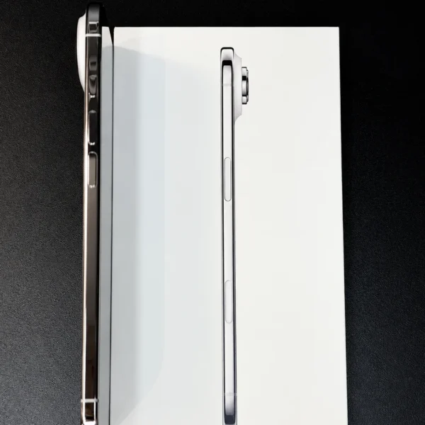 iPhone Air Cloud White (biel obłoków) w oryginalnym pudełku Apple - zdjęcie 4
